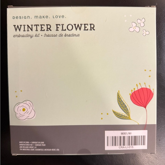 Craft Crush Winter Flower Embroidery Kit - Picture 3 of 5